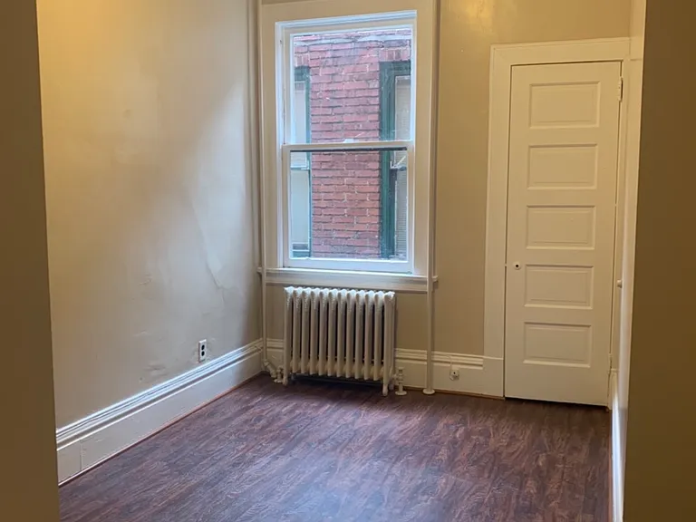 36 N Gallatin Ave #2C — Photo 2