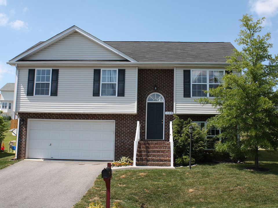 1st image of 120 Sage Ln