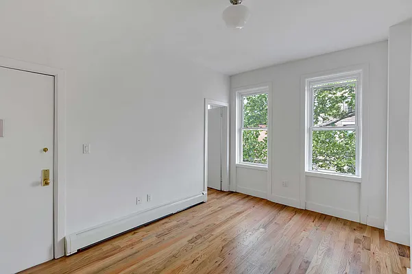 Rented by Brickwood BWR LLC | media 8