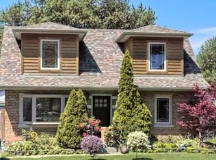 6912 Garden Ln, Bridgeview, IL 60455