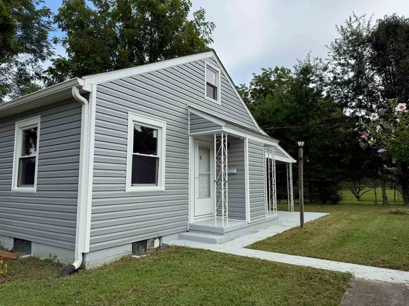 1033 Preston St, Radford, VA 24141