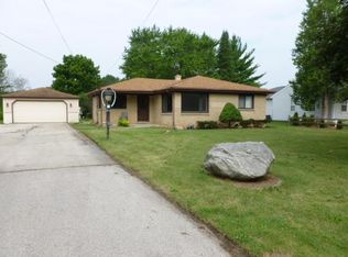 200 Stuart Rd, Racine, WI 53406
