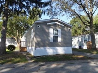 37 E Woodside Ter, Holland, OH