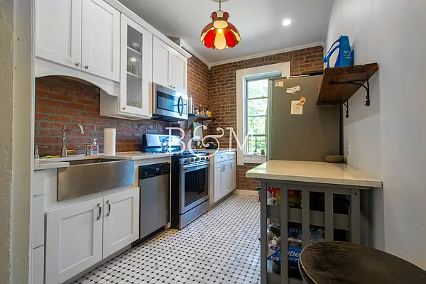 Rented by Brick&Mortar | media 4