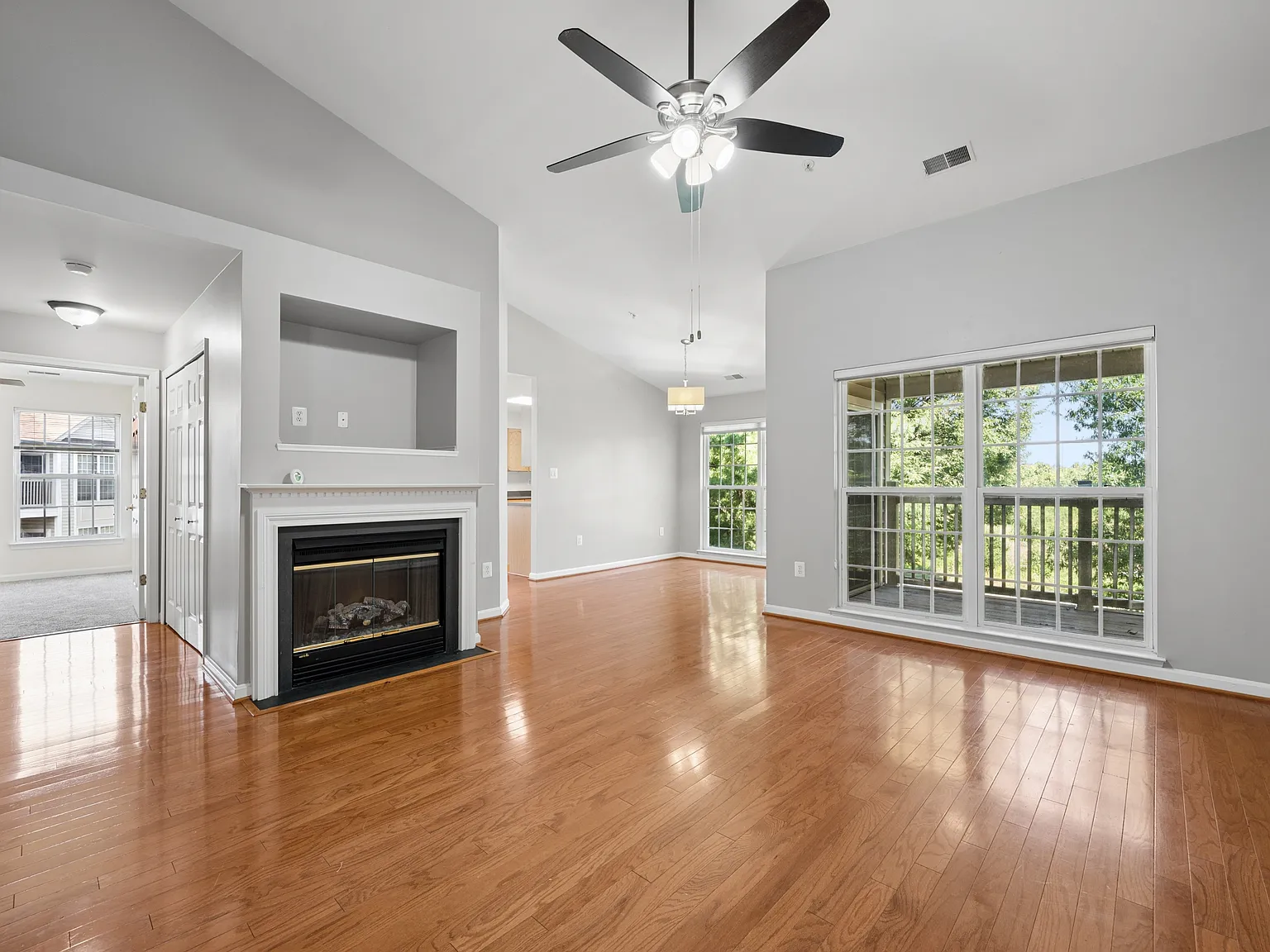 597 Cawley Drive - 3B — Photo 3