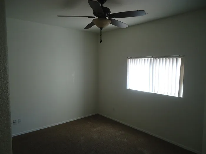 15425 W Sierra St — Photo 9