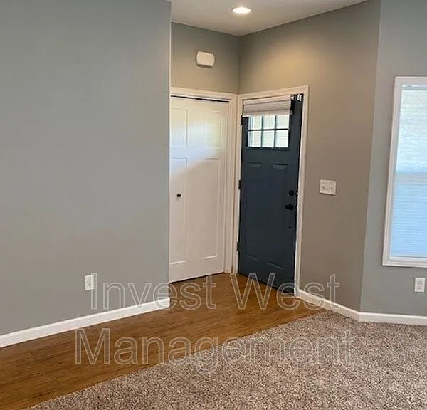 1801 NE 16th Way — Photo 6