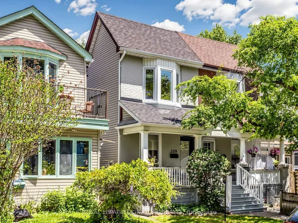 209 Rhodes Ave, Toronto, ON M4L 3A2