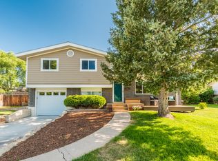 9055 Cole Dr, Arvada, CO 80004