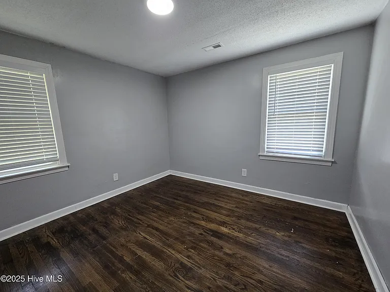5968 Acorn Rd — Photo 12