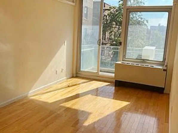 95-08 65th Rd #3, Rego Park, NY 11374