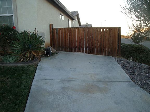 3rd image of 11992 Clayton Ln