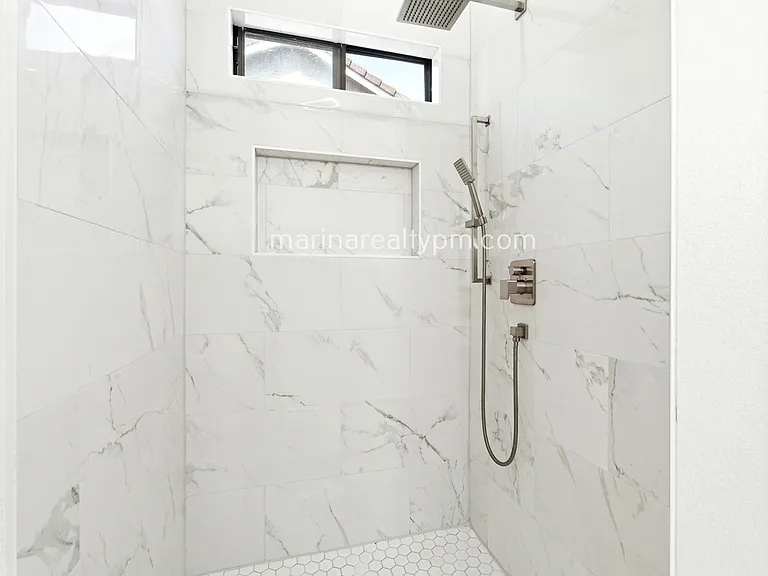 208 Buttercup Cir — Photo 25