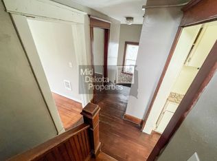 1004 E 4th, Mitchell, SD 57301