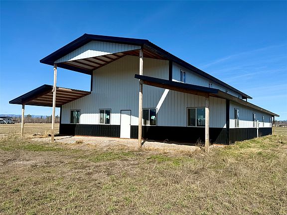2nd image of 2397 Lower Valley Rd