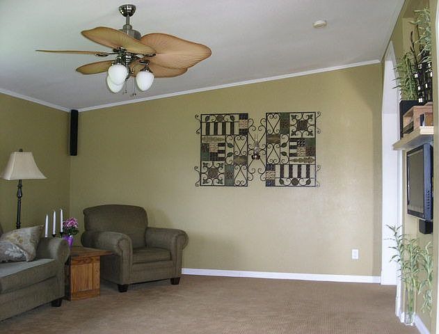 2nd image of 267 N Shore Dr
