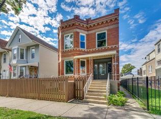 3936 N Sacramento Ave, Chicago, IL 60618