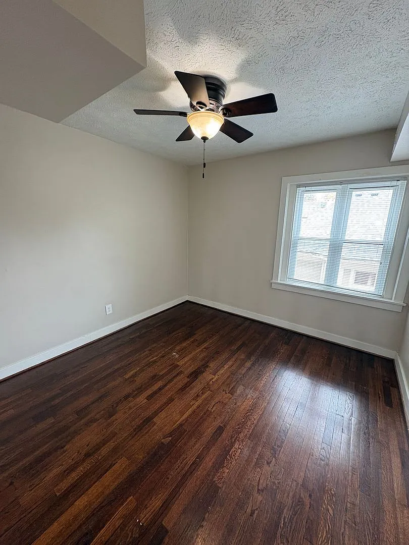 Carberry Apartments (3910 Cass St.) — Photo 4