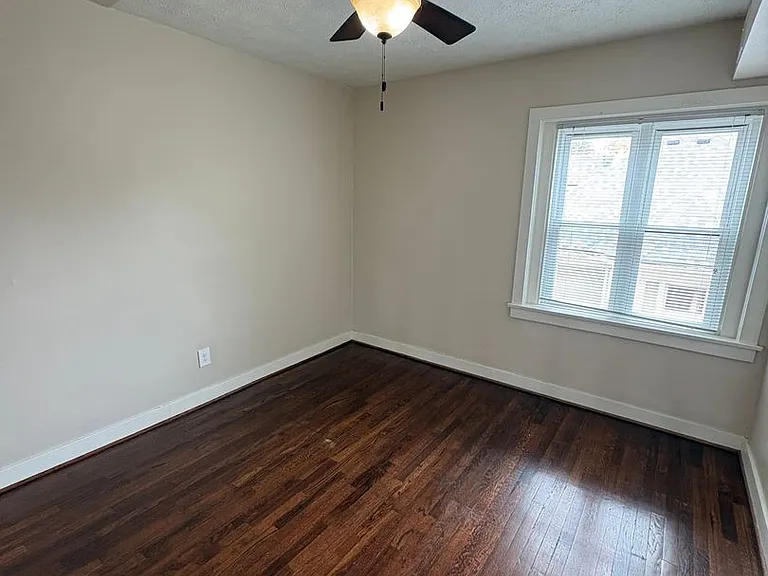 3910 Cass St — Photo 4