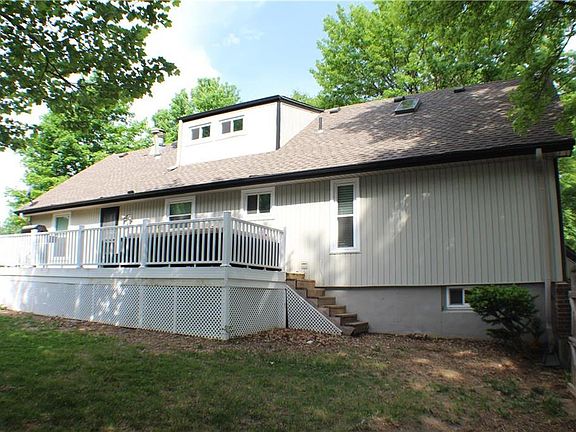Deck with large backyard
