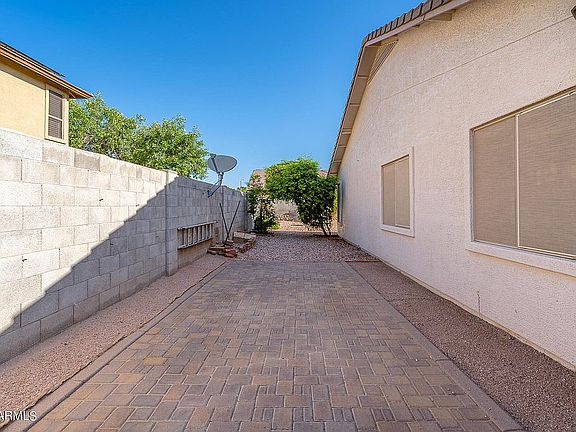 3rd image of 7018 W Campo Bello Dr