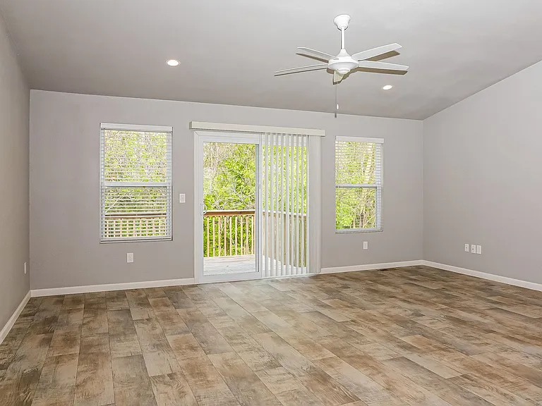 4004 Sumner Dr — Photo 7