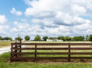 317 Rosenwall Rd, Huntsville, TX 77320