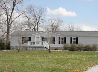 1622 Winter Rd, Lenzburg, IL 62255