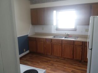 304 W 12th St, Maryville, MO 64468