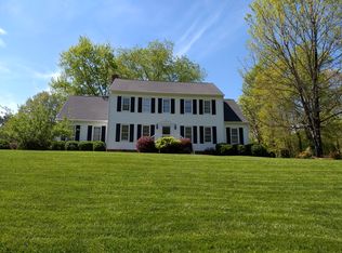 2212 Planters Row Dr, Midlothian, VA 23113