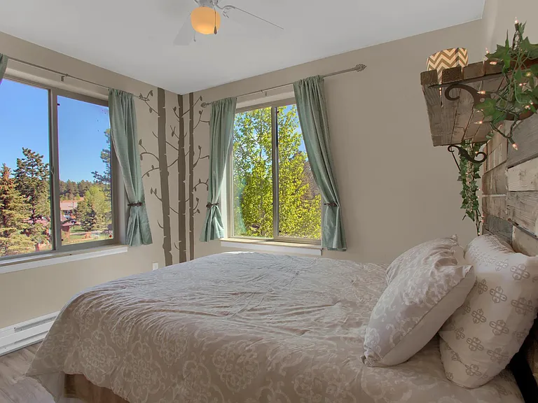 1255 Michael Ln #B — Photo 8