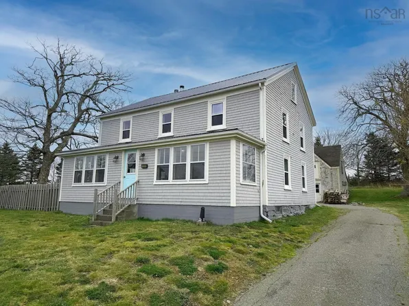 156 Main Shore Rd, Yarmouth, NS B5A 5H1