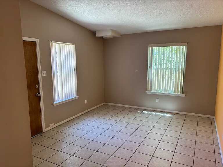 1704 Paisano St NE #3 — Photo 2