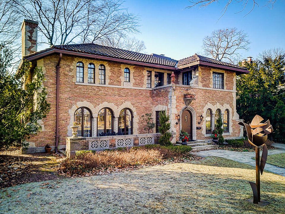 1st image of 4837 N Lake Dr