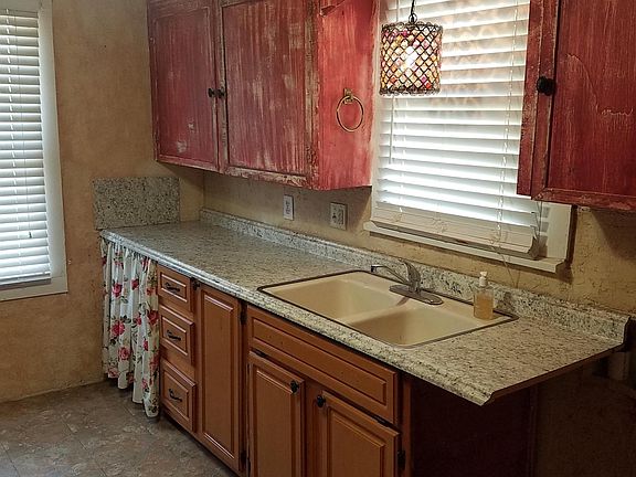 4th image of 204 17th St
