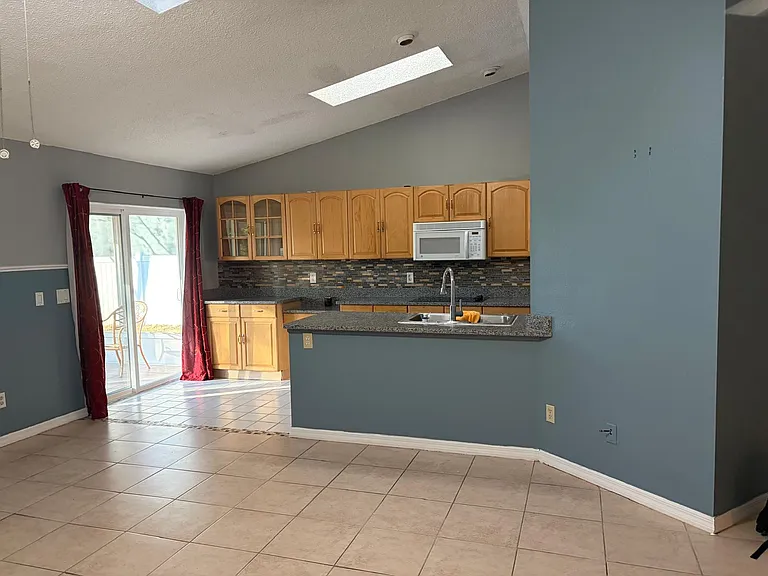 1462 Melshire Ave — Photo 12