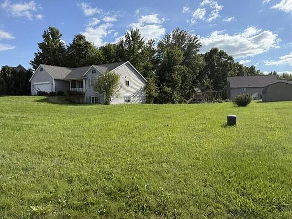 2nd image of 2076 Winston View Dr NE