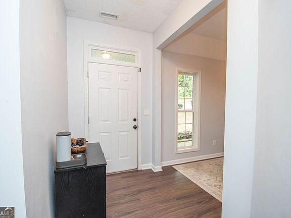 3rd image of 83 Margaret Way
