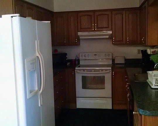 5th image of 6634 Belfrys Ct W