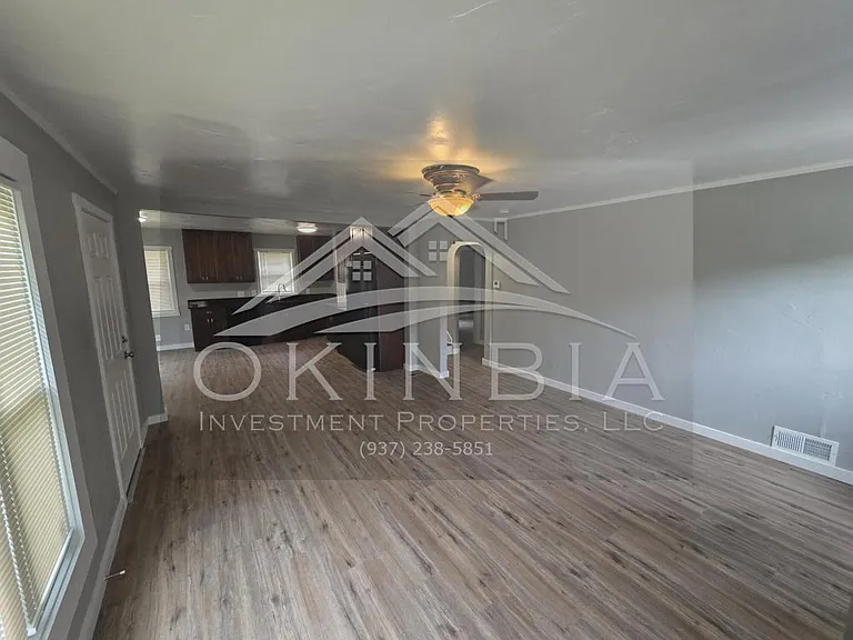1402 N Euclid Ave — Photo 3