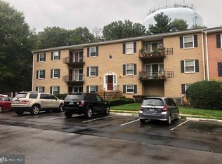 3945 Lyndhurst Dr APT 202, Fairfax, VA 22031