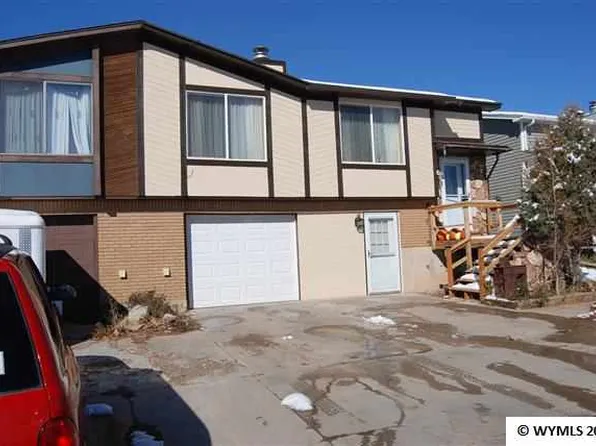 115 Sandstone Dr, Evanston, WY 82930