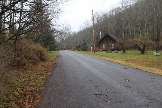 5th image of 350 Crest Dr
