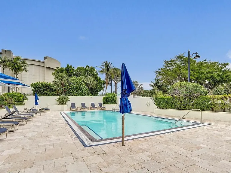 3000 E Sunrise Blvd #14F — Photo 9