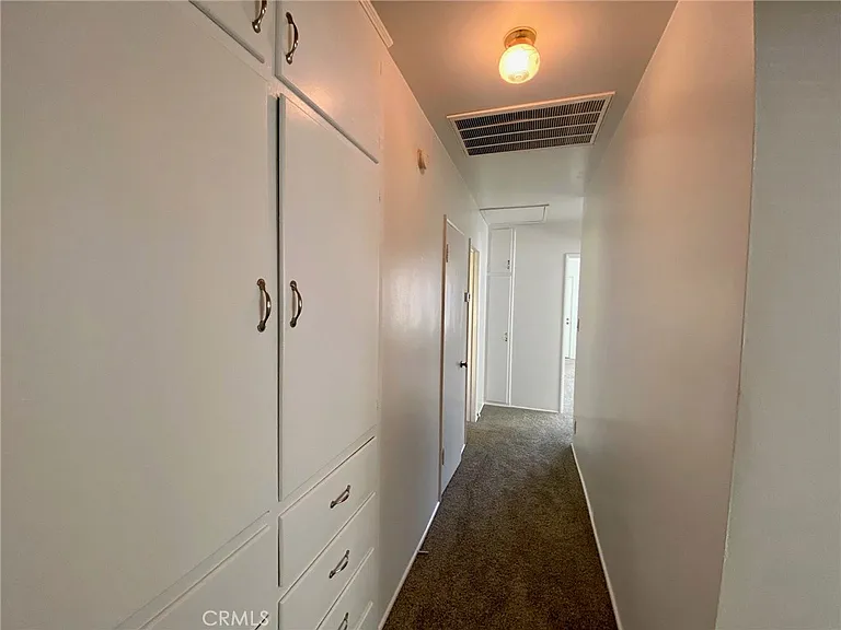 139 Acacia Ave — Photo 12