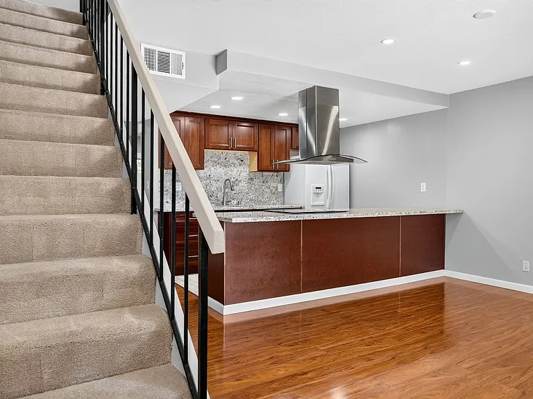 1935 Olmo Way — Photo 22