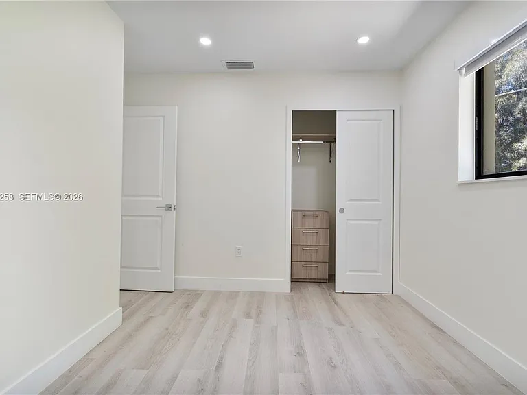 256 Grant Dr — Photo 33