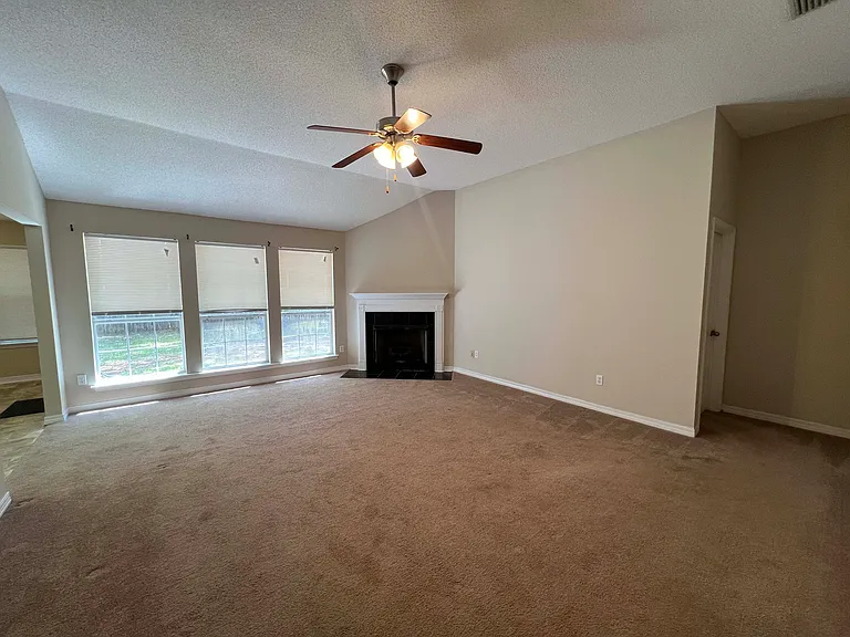 1823 W Rachael Dr — Photo 6