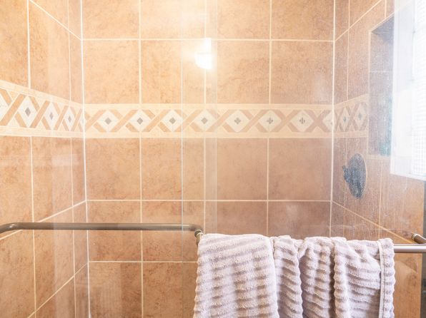 201 N Lincoln Ave APT 3, Urbana, IL 61801