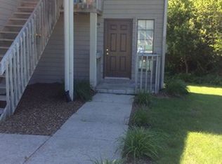 9686 Bagly Dr APT 2, Roscoe, IL 61073